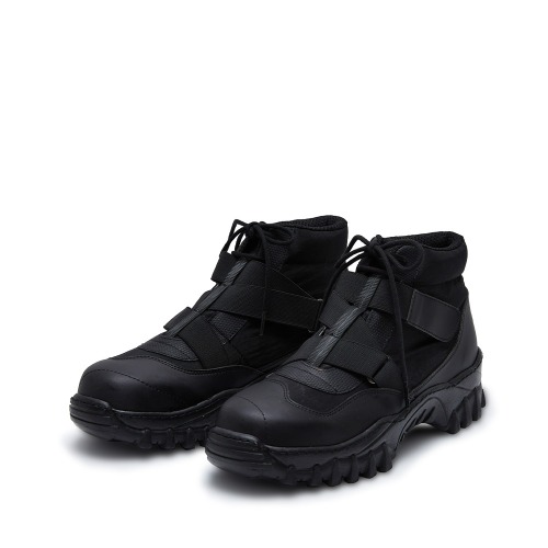 Middle Top Teck-N3 Sneakers “ Black ”